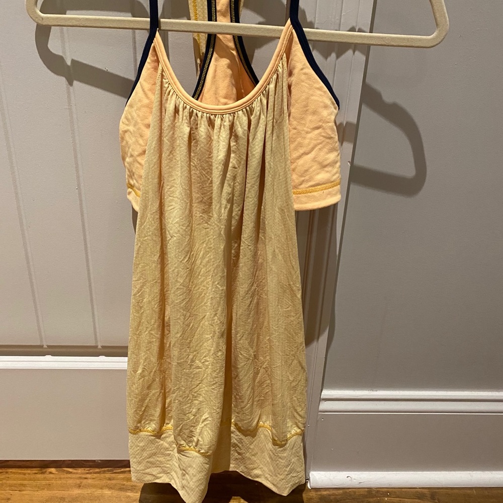 Lululemon No LimitTank